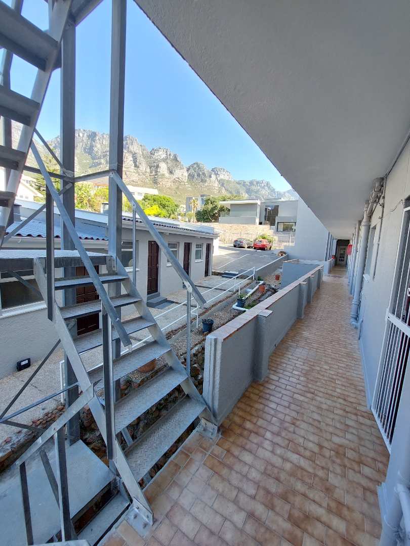 1 Bedroom Property for Sale in Camps Bay Western Cape